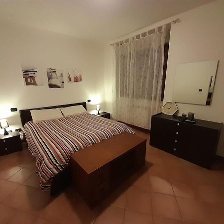 אומניה Casa Al Lago מראה חיצוני תמונה