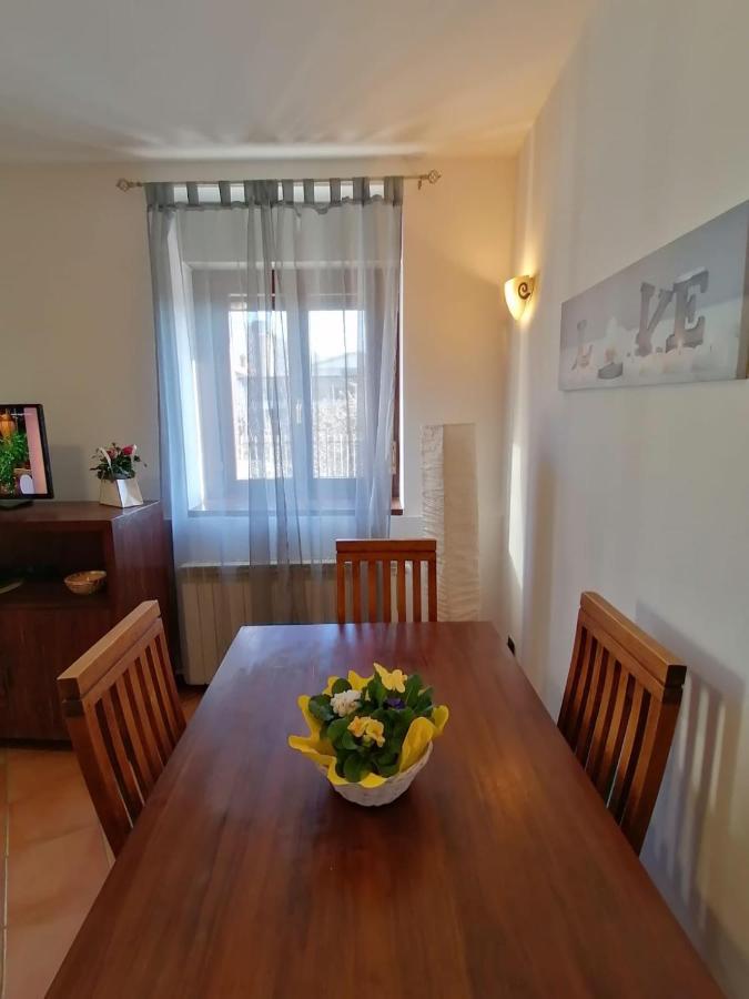 אומניה Casa Al Lago מראה חיצוני תמונה